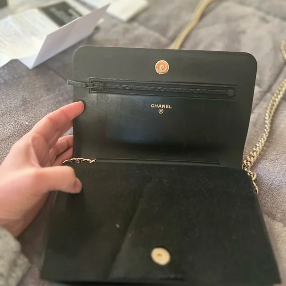 Chanel chevron, caviar leather wallet on a chain - Picture 12 of 16